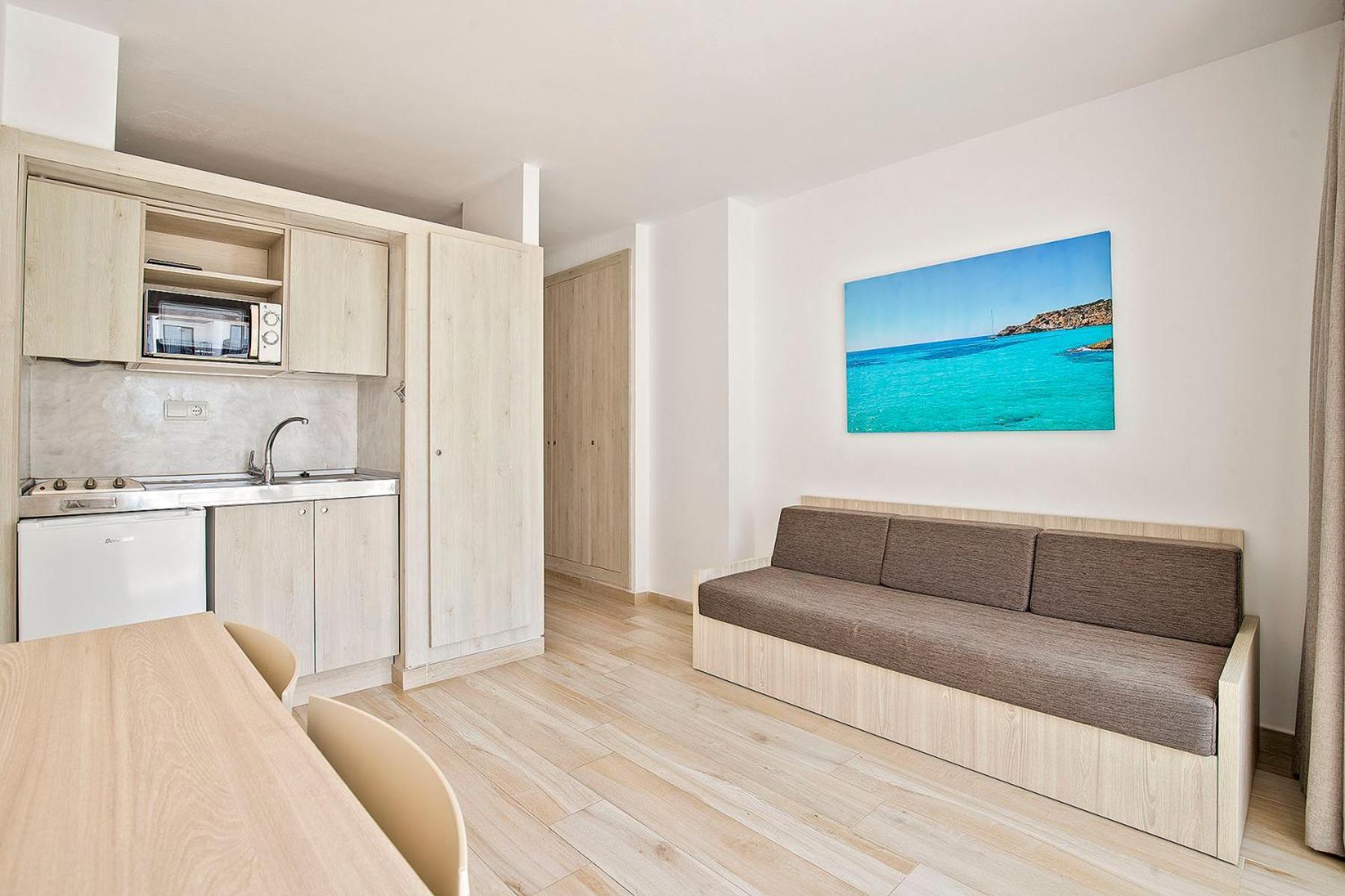 Sant Antoni de Portmany Sunside Ibiza Studios - Only Adults- Formerly Known As Central Park מראה חיצוני תמונה