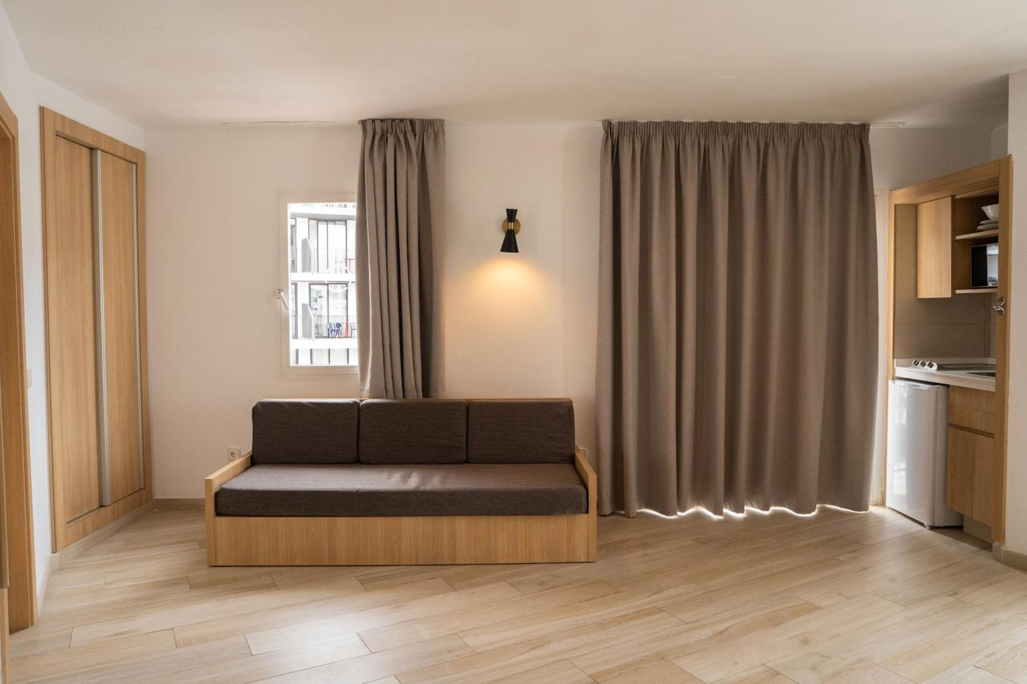 Sant Antoni de Portmany Sunside Ibiza Studios - Only Adults- Formerly Known As Central Park מראה חיצוני תמונה