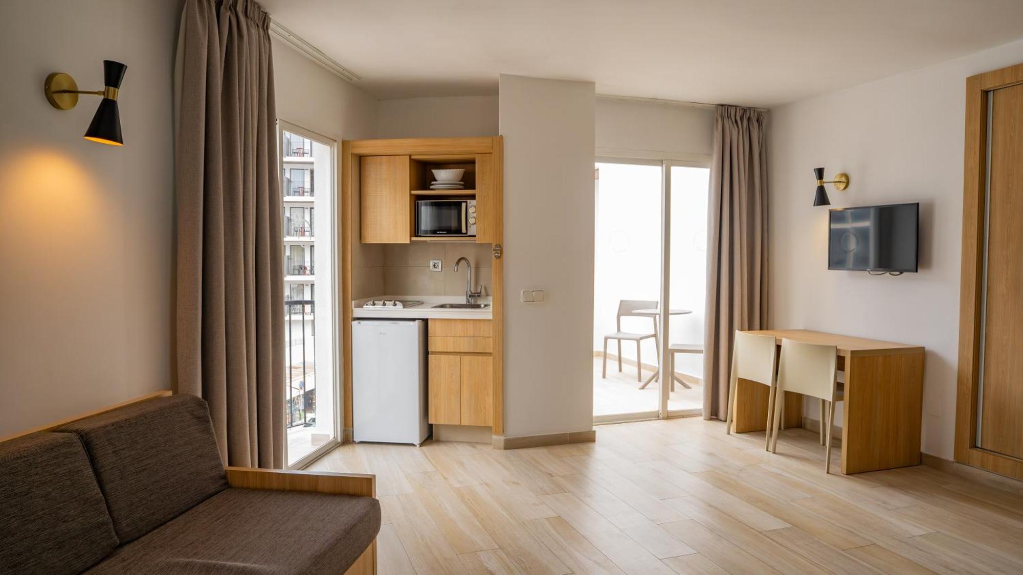 Sant Antoni de Portmany Sunside Ibiza Studios - Only Adults- Formerly Known As Central Park מראה חיצוני תמונה