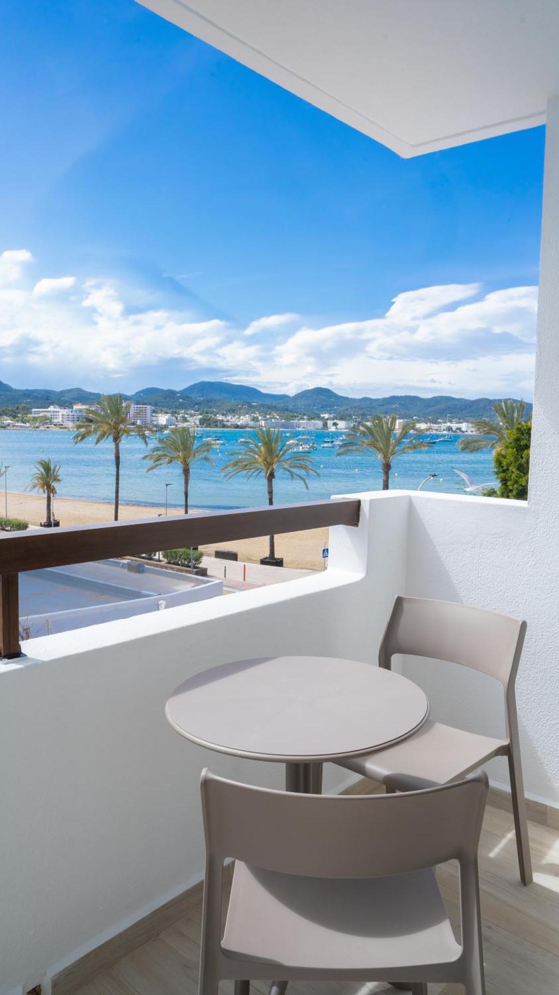 Sant Antoni de Portmany Sunside Ibiza Studios - Only Adults- Formerly Known As Central Park מראה חיצוני תמונה